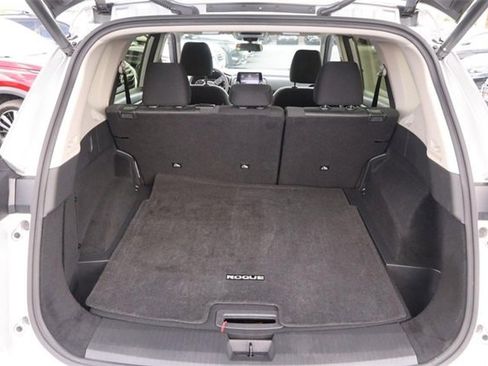 Certified 2024 Nissan Rogue SV image 7