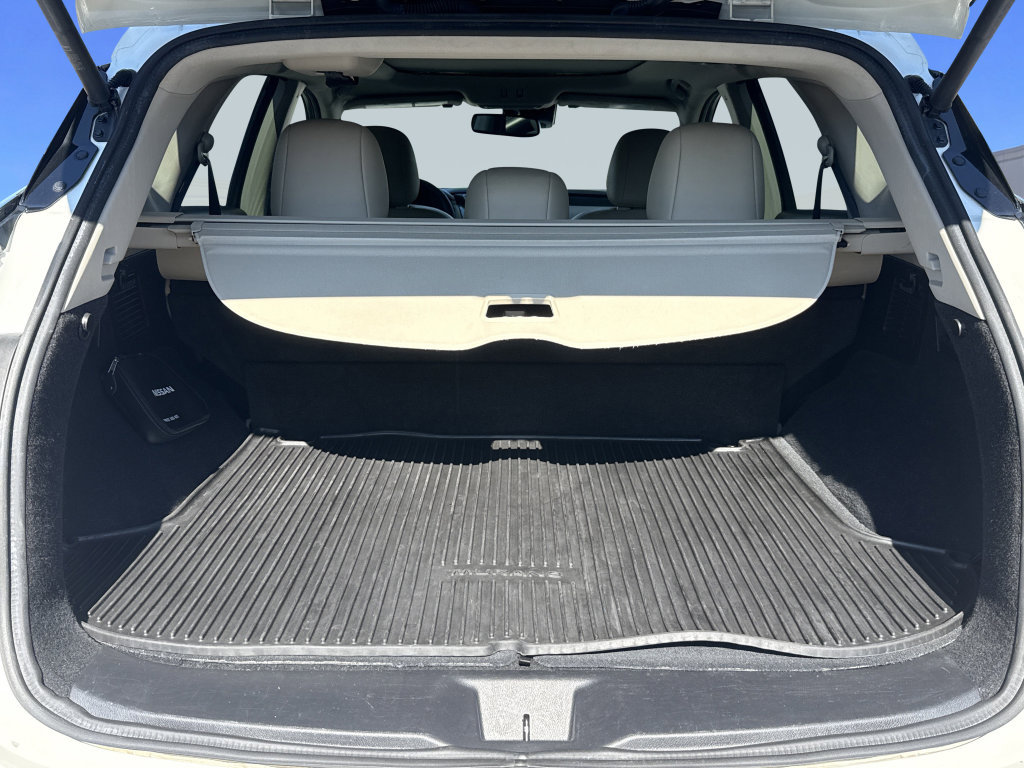 Used 2020 Nissan Murano Platinum w/ Cargo Package FWD image 32
