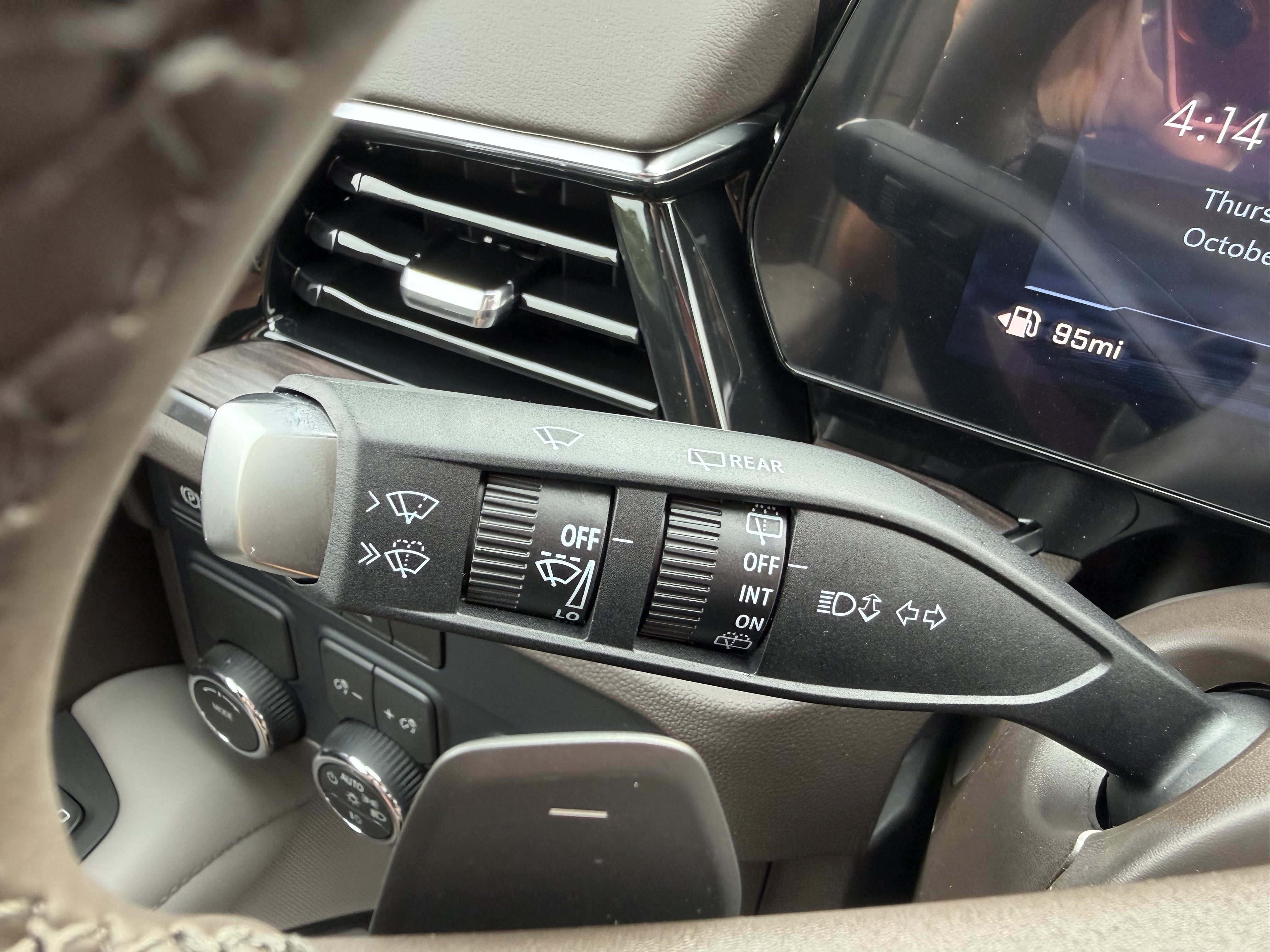New 2027 Chevrolet Tahoe LT w/ Comfort Package RWD image 21