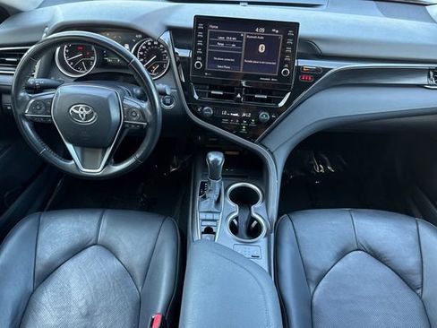 Used 2024 Toyota Camry XLE FWD image 15