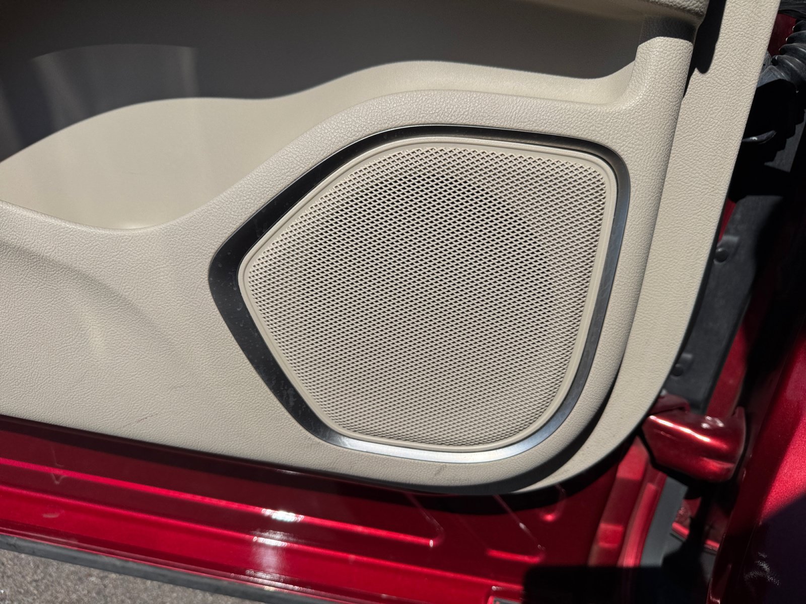 Used 2018 Lincoln MKX Reserve FWD image 27