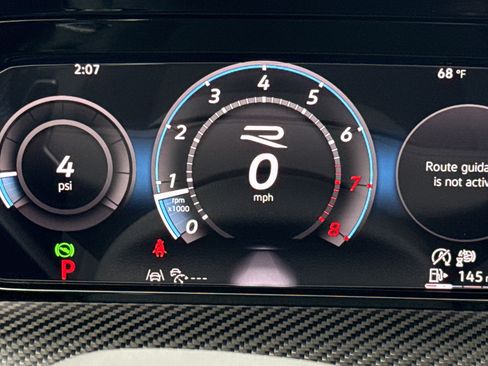 Used 2025 Volkswagen Golf R Black Edition image 21