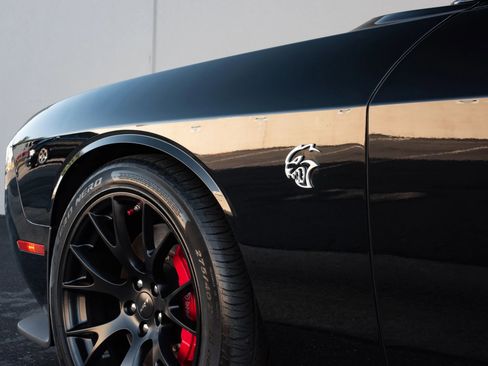 Used 2019 Dodge Challenger SRT Hellcat w/ Laguna Leather Package image 22