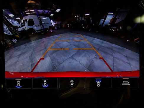 Used 2023 Chevrolet Corvette Stingray Premium Conv w/ Z51 Performance Package image 31