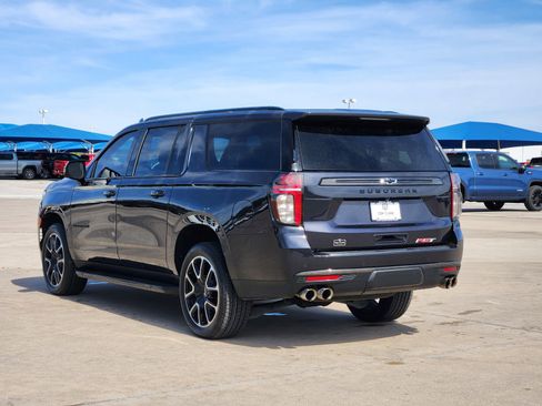 Certified 2022 Chevrolet Suburban RST w/ Sport Performance Package image 10