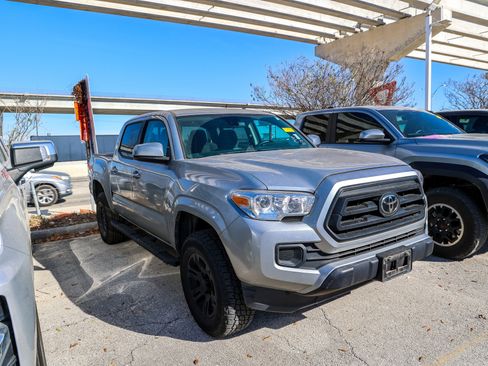 Used 2022 Toyota Tacoma SR w/ SR Convenience Package image 6