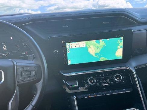 Used 2023 GMC Sierra 1500 Denali Ultimate image 10