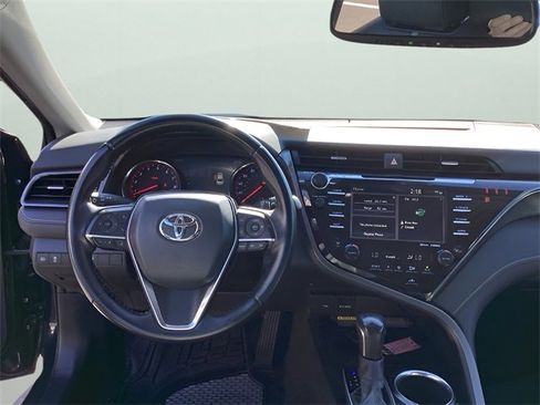 Used 2020 Toyota Camry XSE image 18