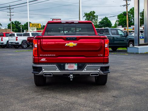 Used 2024 Chevrolet Silverado 1500 LTZ AWD/4WD image 6