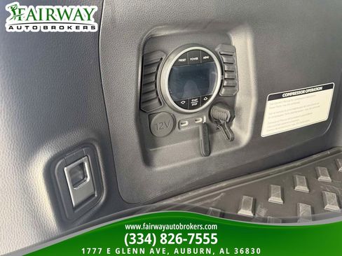 Used 2025 Lexus GX 550 AWD/4WD image 25
