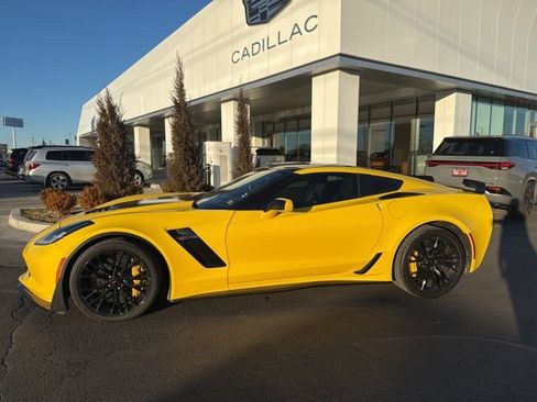 Used 2016 Chevrolet Corvette Z06 w/ 3LZ Preferred Equipment Group image 1