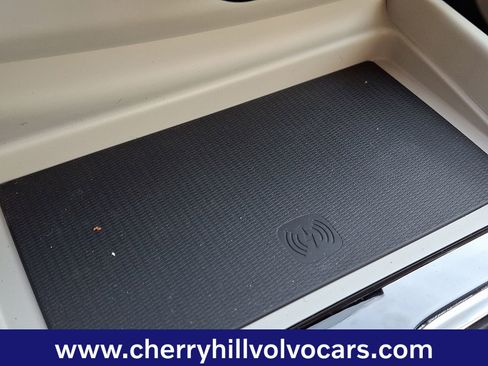 New 2026 Volvo XC60 B5 Ultra w/ Protection Package Premier image 17