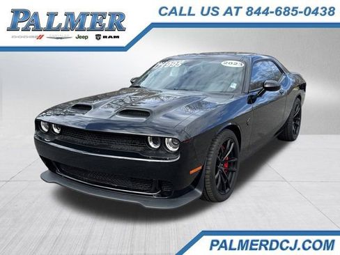 Used 2023 Dodge Challenger SRT Hellcat image 1