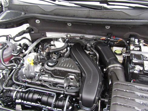 New 2026 Volkswagen Taos S AWD/4WD image 14
