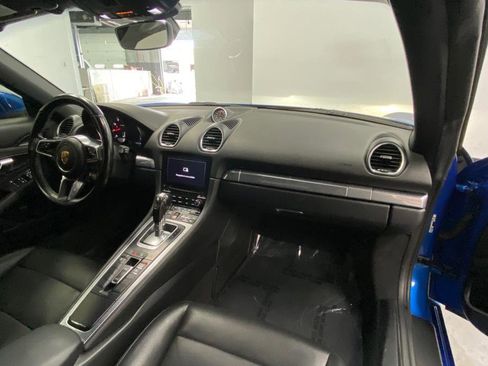 Used 2017 Porsche 718 Boxster image 34