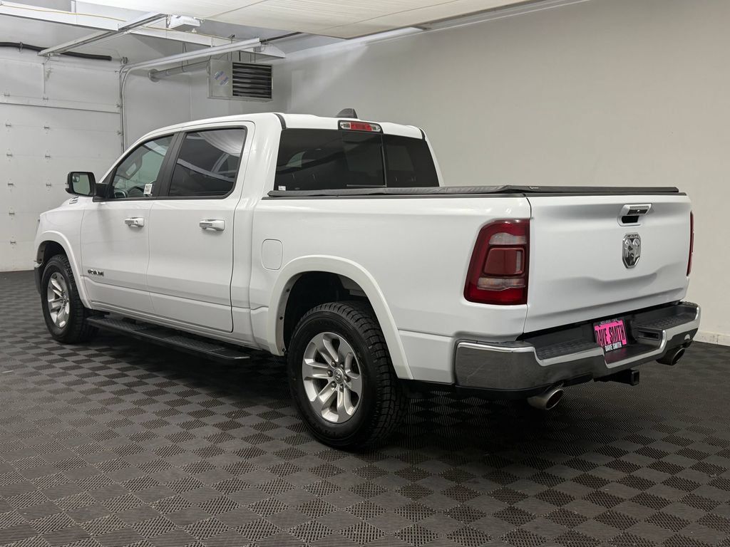 Used 2021 RAM 1500 Laramie AWD/4WD image 3