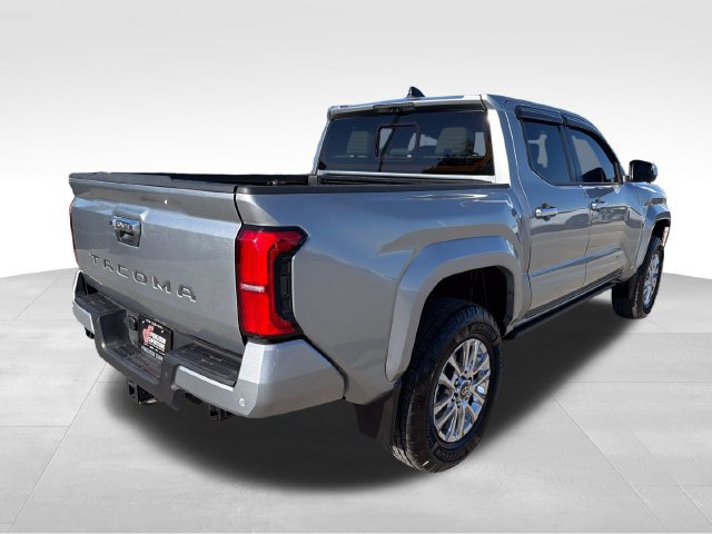 Used 2024 Toyota Tacoma Limited w/ Limited Package (LT) AWD/4WD image 7