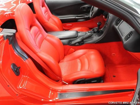 Used 2004 Chevrolet Corvette Convertible w/ Preferred Equipment Group image 30