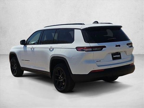 Used 2024 Jeep Grand Cherokee L Laredo AWD/4WD image 8