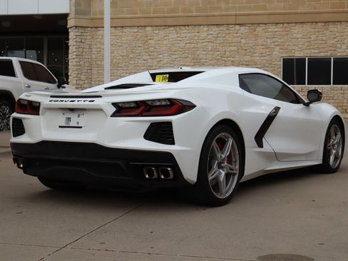 Used 2023 Chevrolet Corvette Stingray Premium Conv w/ Z51 Performance Package RWD image 3