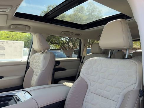 New 2026 Nissan Armada Platinum RWD image 8