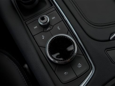 New 2026 Cadillac XT5 Luxury w/ LPO, Floor Liner Package image 13