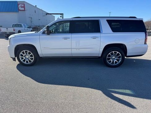 Used 2019 GMC Yukon XL Denali w/ Open Road Package image 2