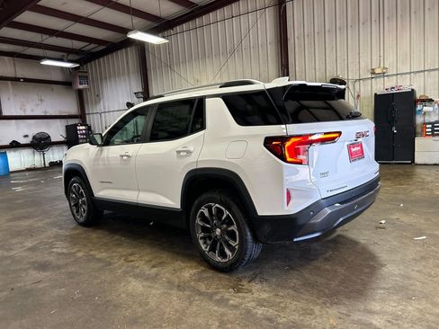 New 2026 GMC Terrain Elevation w/ Elevation Premium Package image 4