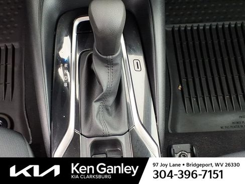 Used 2022 Toyota Corolla LE FWD image 21
