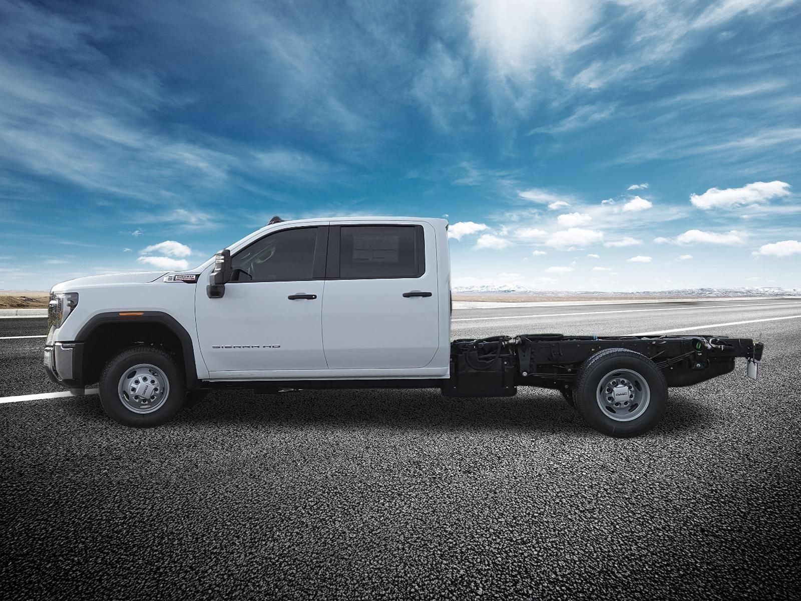 New 2026 GMC Sierra 3500 Pro w/ Convenience Package AWD/4WD image 13