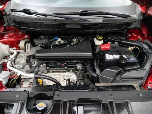 Used 2016 Nissan Rogue SV AWD/4WD image 13