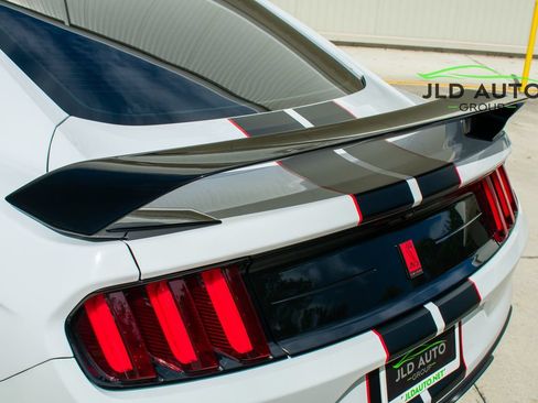 Used 2019 Ford Mustang Shelby GT350R w/ GT350R Equipment Group 920A RWD image 35