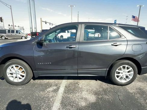 Used 2022 Chevrolet Equinox LS FWD image 5