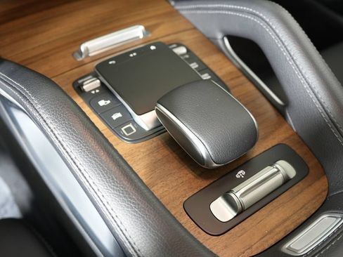 Certified 2025 Mercedes-Benz GLS 450 4MATIC w/ AMG Line Exterior image 24