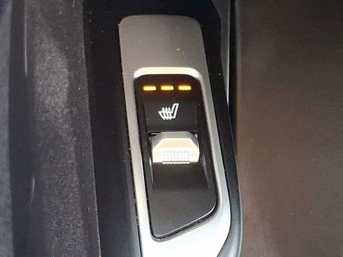 Certified 2022 Kia Sorento S image 25