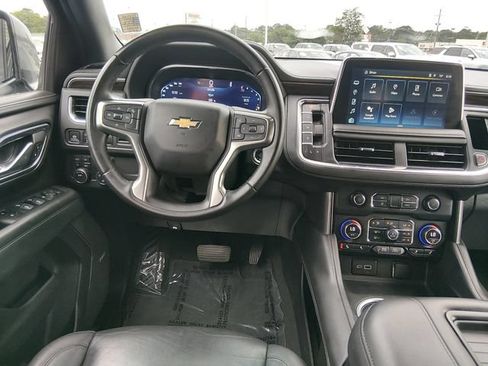 Used 2024 Chevrolet Suburban LT AWD/4WD image 10