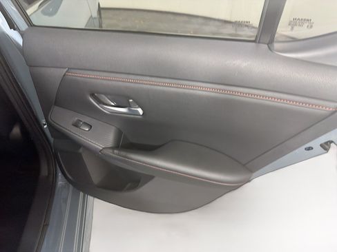 Used 2024 Nissan Sentra SR FWD image 28