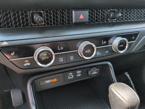 Used 2025 Honda CR-V EX image 17