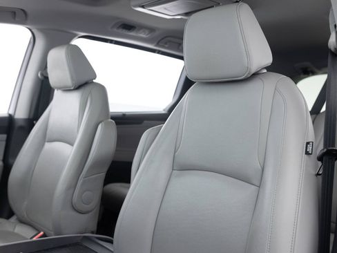 Used 2019 Honda Odyssey EX-L image 22