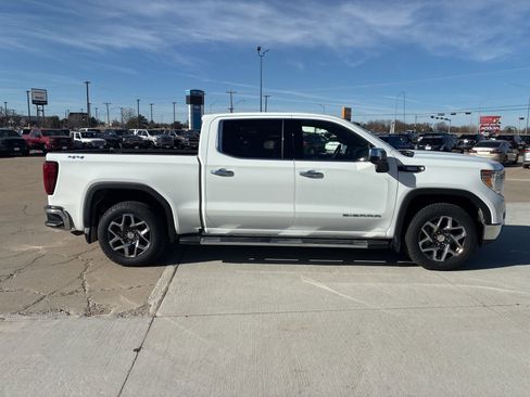 Used 2022 GMC Sierra 1500 SLT w/ SLT Premium Plus Package image 8