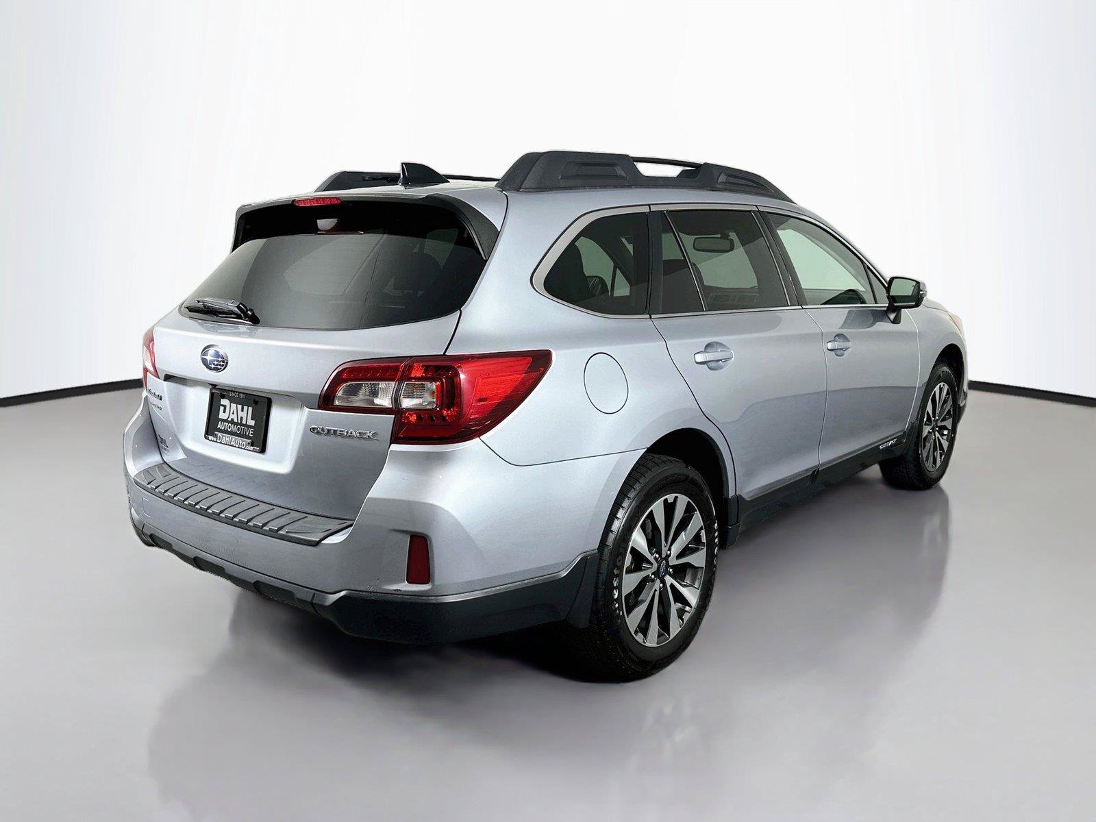 Used 2016 Subaru Outback 2.5i Limited w/ Popular Package #4 AWD/4WD image 13