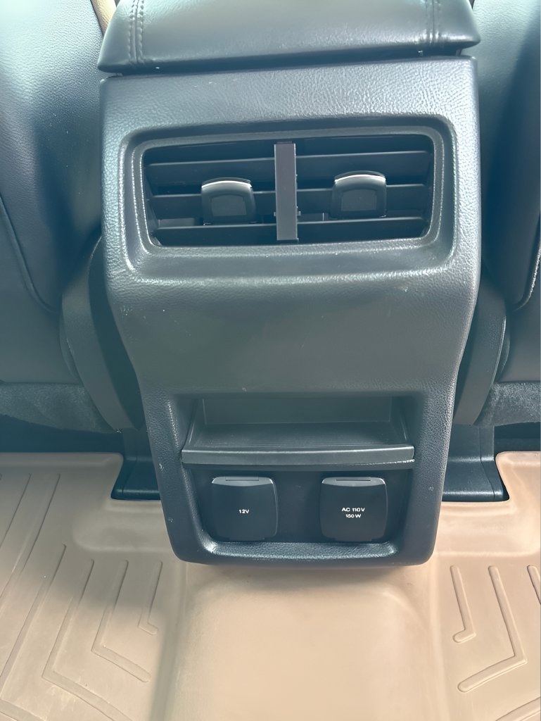 Used 2018 Ford Edge SEL w/ Equipment Group 201A FWD image 22