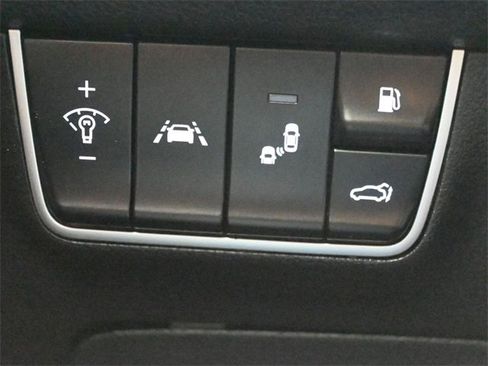 Used 2020 Kia Stinger GT2 image 31