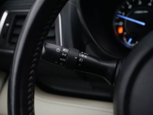 Used 2019 Subaru Ascent Touring w/ Popular Package #3 image 21