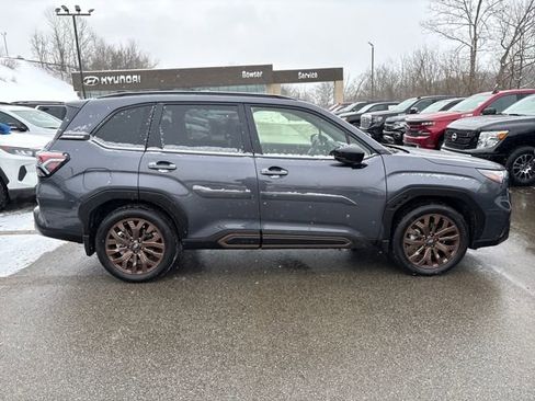 Used 2025 Subaru Forester Sport image 6