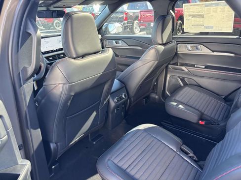 New 2026 Ford Explorer ST-Line w/ ST-Line Street Pack image 28