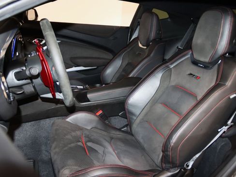 Used 2022 Chevrolet Camaro ZL1 RWD image 43