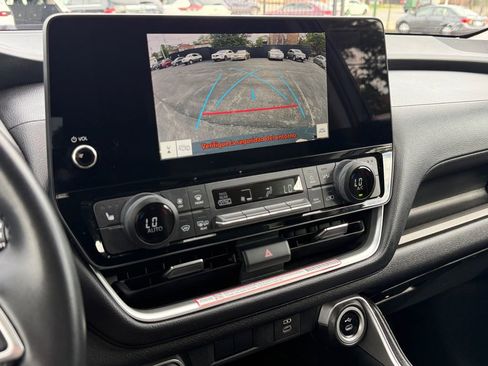 Used 2025 Toyota Grand Highlander AWD image 41