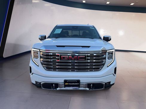 Used 2024 GMC Sierra 1500 Denali w/ Denali Reserve Package AWD/4WD image 8