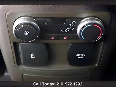 Used 2023 Ford Explorer King Ranch w/ Technology Package image 11